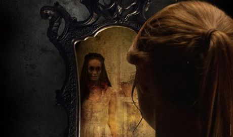 Oculus – locandina italiana e 20 foto dell’horror di Mike Flanagan