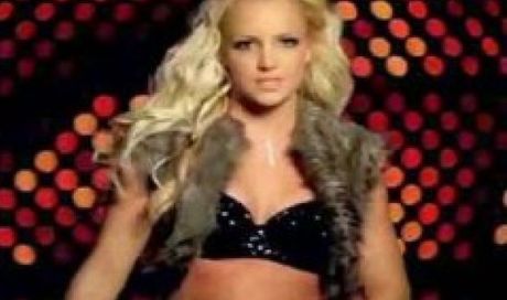 E se il nuovo video di Britney Spears fosse ritoccato?