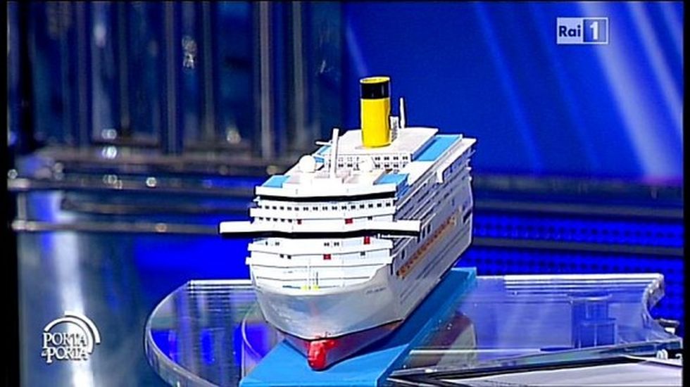 Porta a Porta – Il modellino della Costa Concordia si allarga