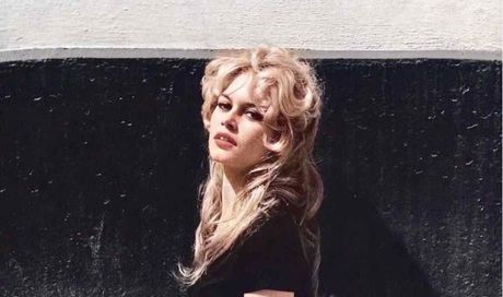 La Rai omaggia Brigitte Bardot: come cambia il palinsesto televisivo dopo la morte dell’attrice