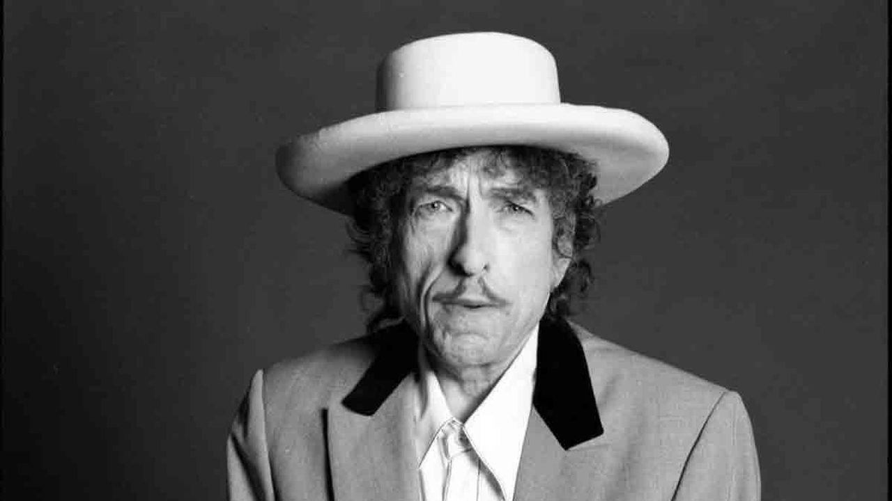 Bob Dylan, set di solo classici anni ’60 al 40esimo di Farm Aid