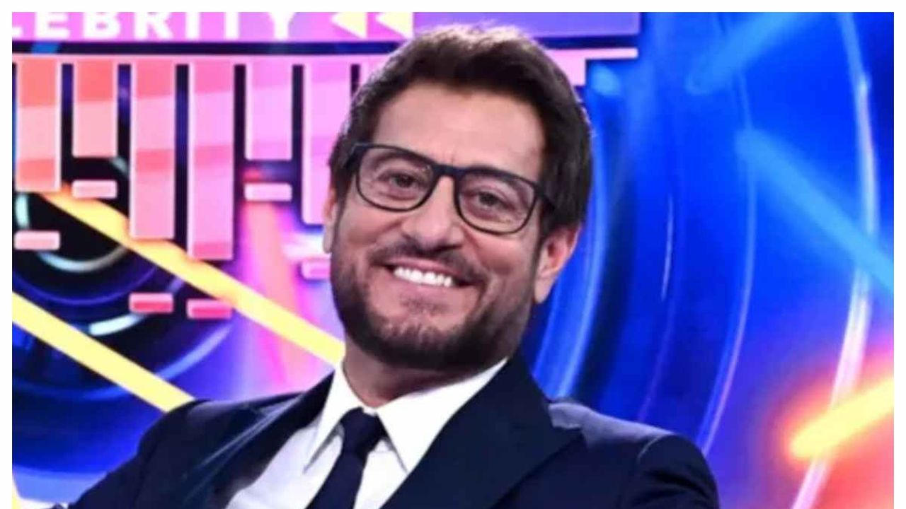 Sarabanda non si ferma, Enrico Papi torna con uno speciale “Torneo dei Campioni”