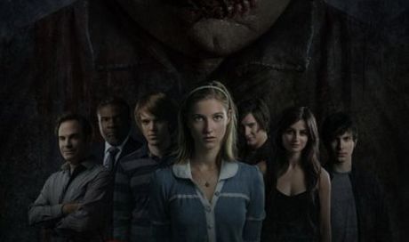 Smiley: trailer e poster dell’horror con il killer dalla maschera \sorridente\