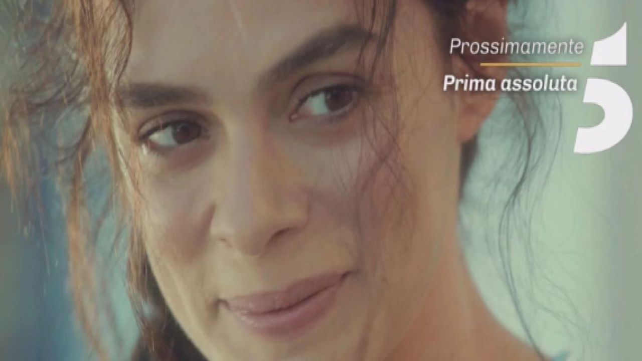 Özge Özpirinçci: età, marito e figli, chirurgia estetica, dove vive, studi, profilo Instagram. Tutto su Bahar de La Forza di una Donna