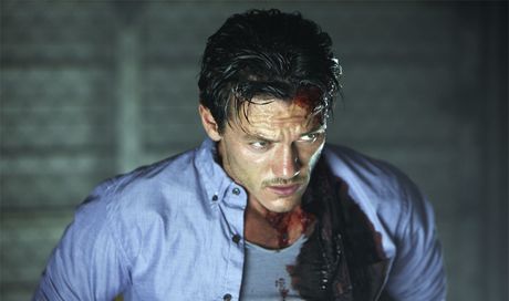 No One Lives – locandinee e immagini