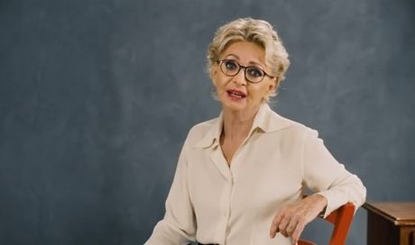 Rai e Mediaset sospendono spot con Enrica Bonaccorti su risarcimenti per malasanità