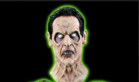 Halloween gadget: le maschere horror di Evil Dead, Dead Silence, Halloween 3 e Essi vivono