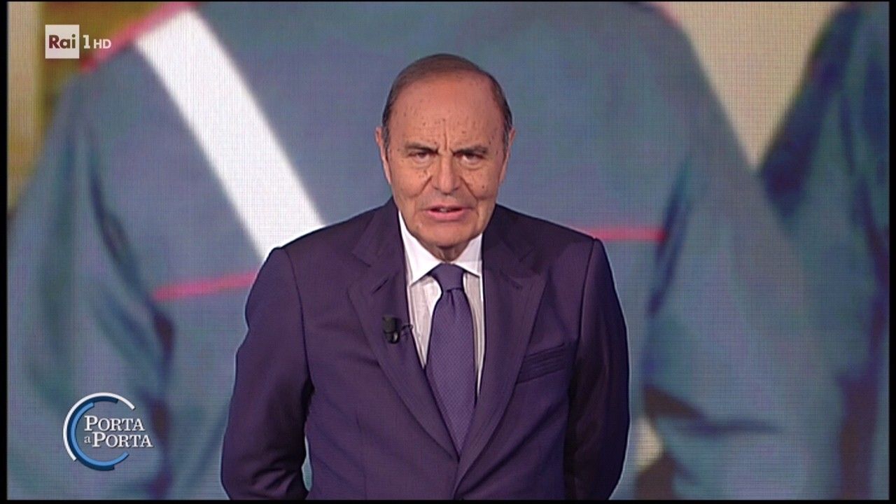 Porta a Porta 2017-2018, la (finta?) indignazione non fa informazione