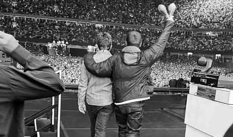 Oasis, un ritorno epocale: a Cardiff una notte che riscrive la storia del rock
