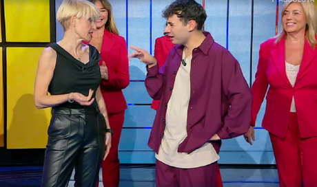 Playlist, un mix di musica e ironia in versione “reel televisivi” che strizza l’occhio ai più giovani