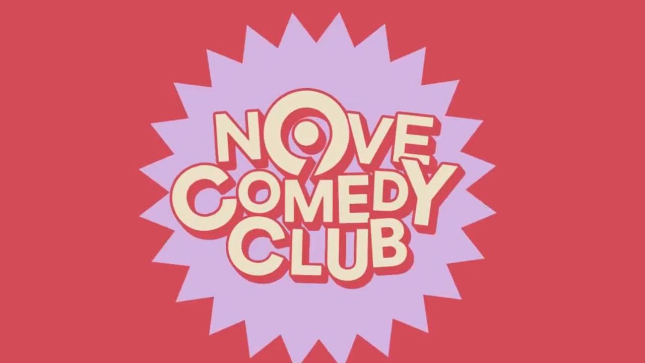 Comedy Club in prima serata sul Nove: torna l’appuntamento con i migliori talenti della comicità italiana