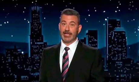 Jimmy Kimmel torna in tv e sfida Trump: “La libertà di parola non si cancella”