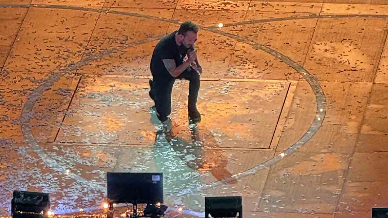 Cremonini e San Siro: l’amore è totale, Elisa e Luca Carboni ospiti speciali