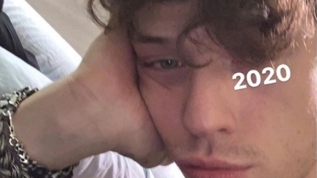 Irama sparisce da Instagram: “Andrò via da qui, non so per quanto”