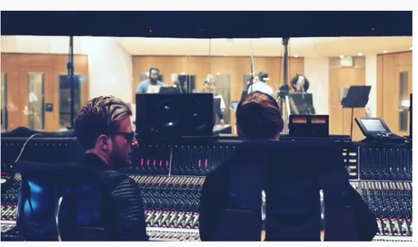 Take That e Sigma, Cry: anteprima audio