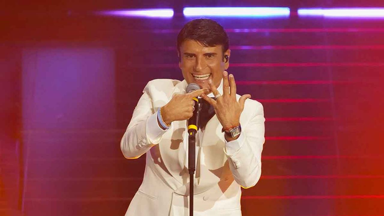 Chi è Sal Da Vinci, il vincitore di Sanremo 2026: vita, carriera e la canzone “Per sempre sì”