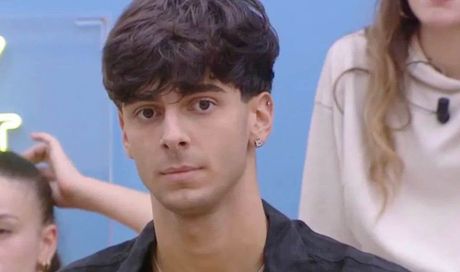 Amici 25, chi è Alex Calu: età, dove vive, studi, vita privata, Instagram. Tutto sul ballerino