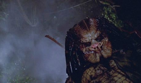 The Predator, terzo atto completamente rigirato – arriva il trailer