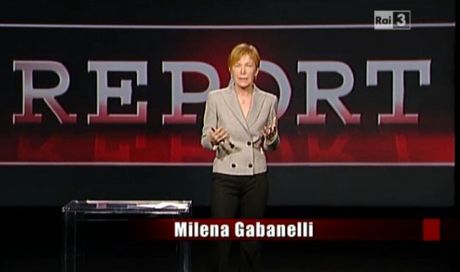 Ascolti Tv domenica 11 dicembre 2011: Report 4,501 (18.23%), Tutti pazzi per amore 3 (4,351 mln 15.03% e 4,333 19.09%), Distretto di Polizia 11 3,093 (10.92%)