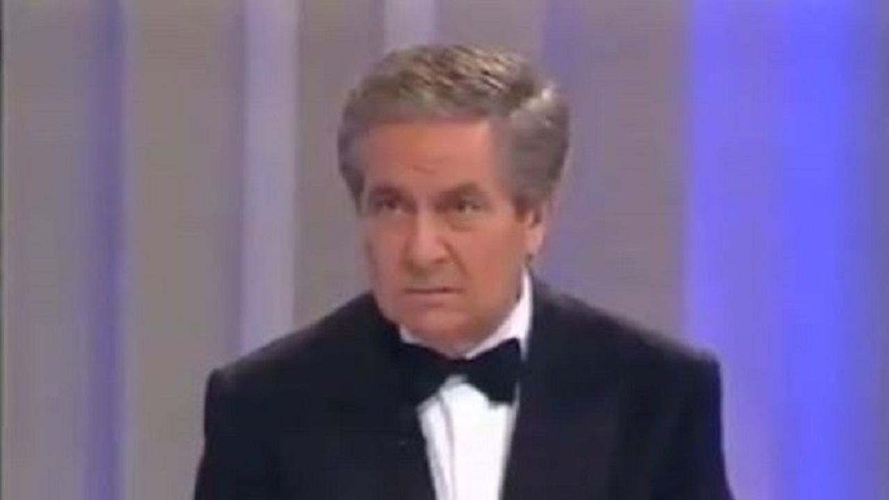 La Corrida di Corrado torna in tv. Canale 5 omaggia il conduttore a vent’anni dalla morte