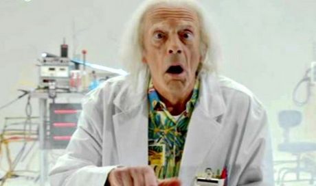 Ritorno al futuro: Doc Brown torna in un trailer del cofanetto Blu-ray e DVD per il 30° anniversario