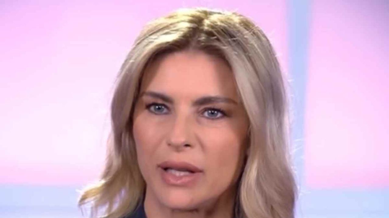 Problemi per Martina Colombari dopo Ballando: “Tre ecografie e una risonanza”, le sue condizioni