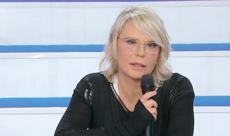 Uomini e Donne, quando andrà in onda l’ultima puntata. Lo stop e il cambio programmazione Mediaset
