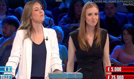 Affari Tuoi, Valeria dall’Abruzzo perde tutto quanto. Dice no al Dottore e torna a casa a bocca asciutta