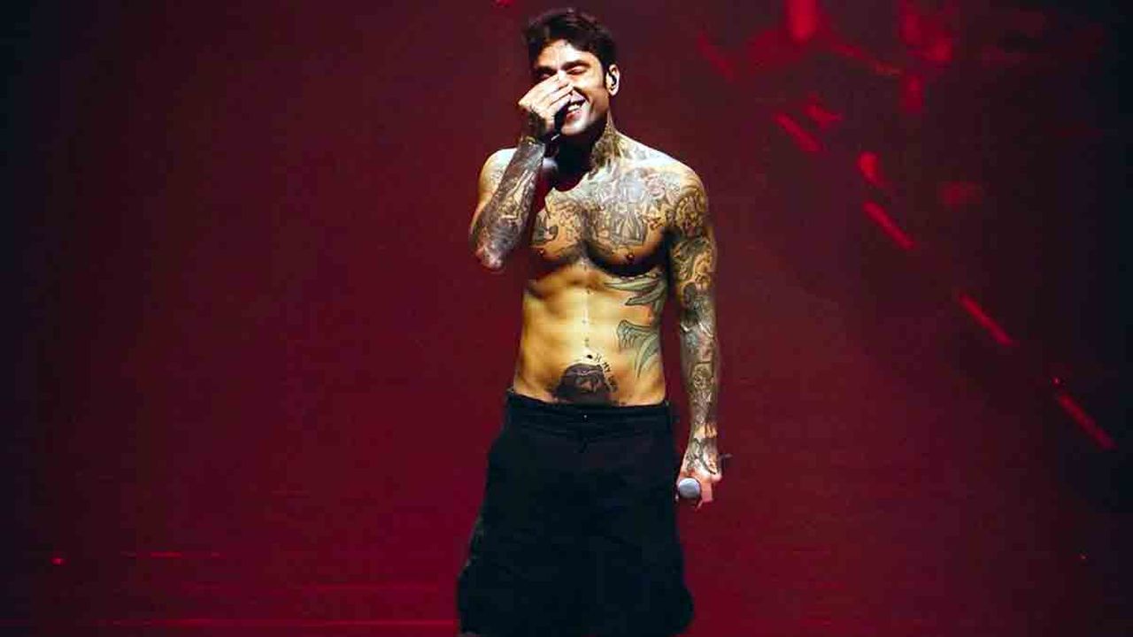 Fedez lascia i social: “Parlerò solo con musica e progetti creativi”