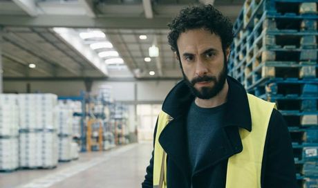 L’altro ispettore su Rai 1, intervista ad Alessio Vassallo: “C’è chi rischia la vita ogni giorno per mandare avanti il Paese, bisogna fare di più. Il mio ispettore non cerca risposte ma le domande giuste”