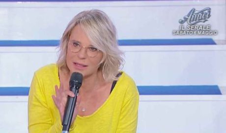 Uomini e Donne, le anticipazioni a sorpresa: tronista vicina alla scelta? Arriva il “no” del corteggiatore