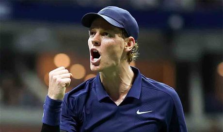 Jannik Sinner cambia i piani di Mediaset: Gigi D’Alessio e Vanessa Incontrada evitano le ATP Finals, quando andrà in onda il loro programma