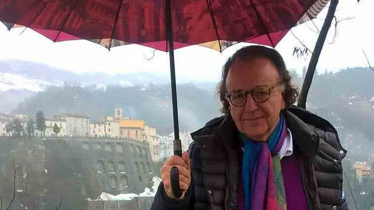 Lutto nel mondo del giornalismo: morto Gianluigi Armaroli, storico volto del Tg5