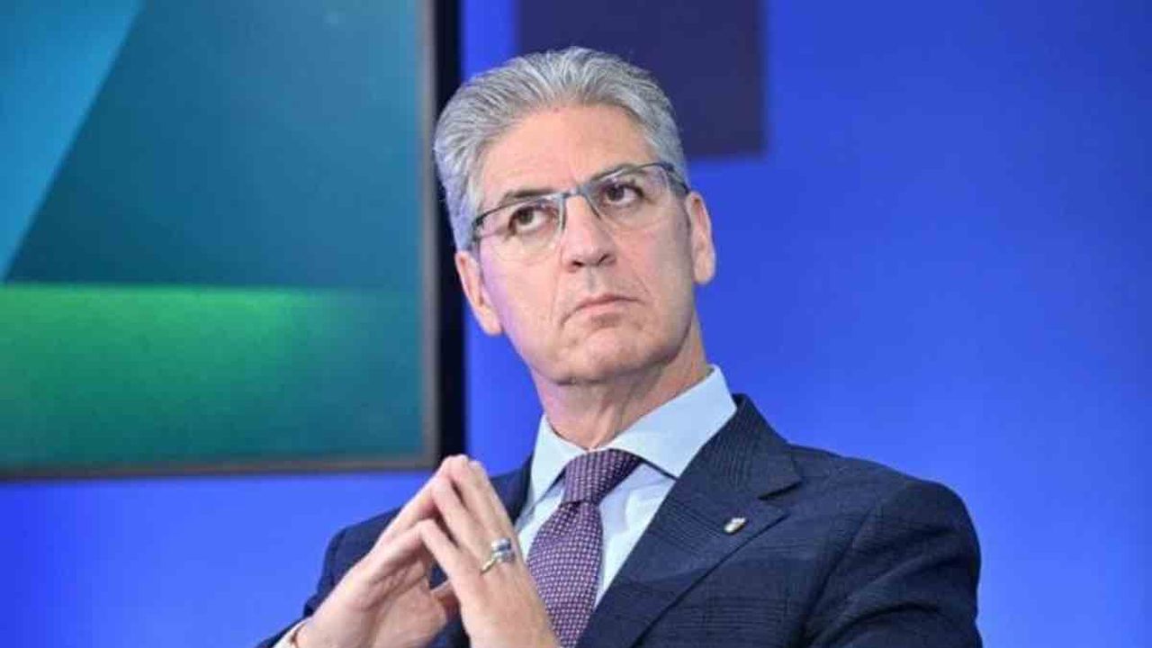 Paolo Petrecca, riflessioni in corso dopo le polemiche sulla cerimonia d’apertura Milano-Cortina 2026: la Rai prende tempo