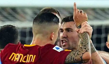 Serie A, quarta giornata: derby di Roma a mezzogiorno, Milan in prime time | Designazioni arbitrali, dove vederle in TV
