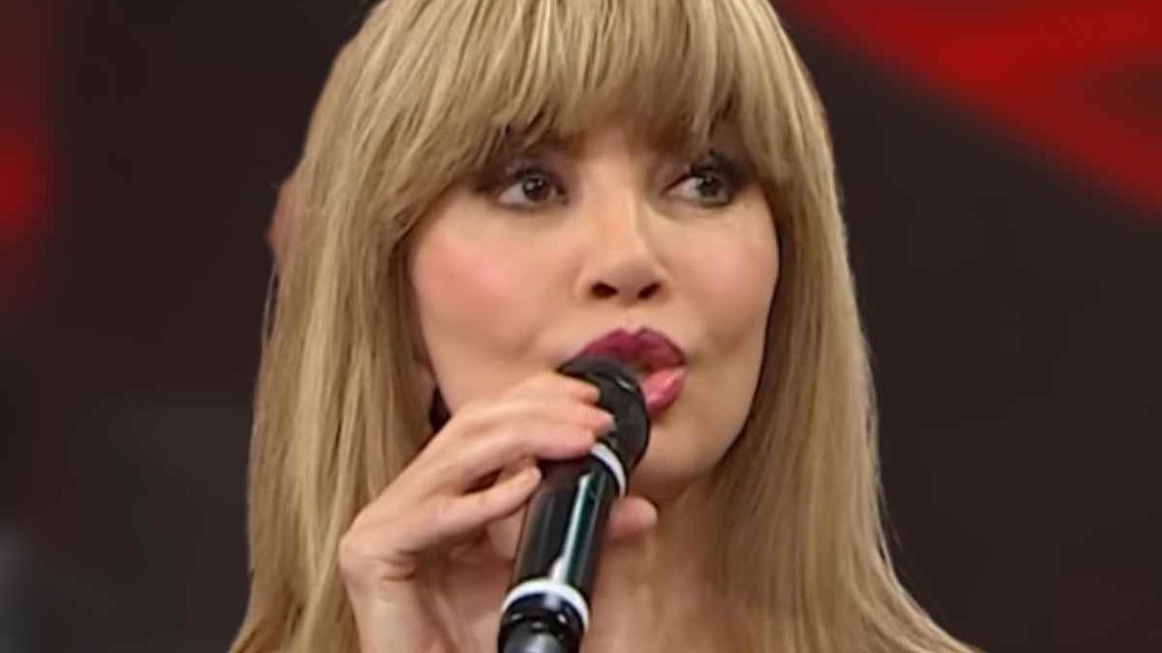 Tensioni a Ballando con le Stelle: “Si è rivolta a un avvocato”, la richiesta della concorrente