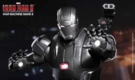 Iron Man 3 – foto action figure War Machine