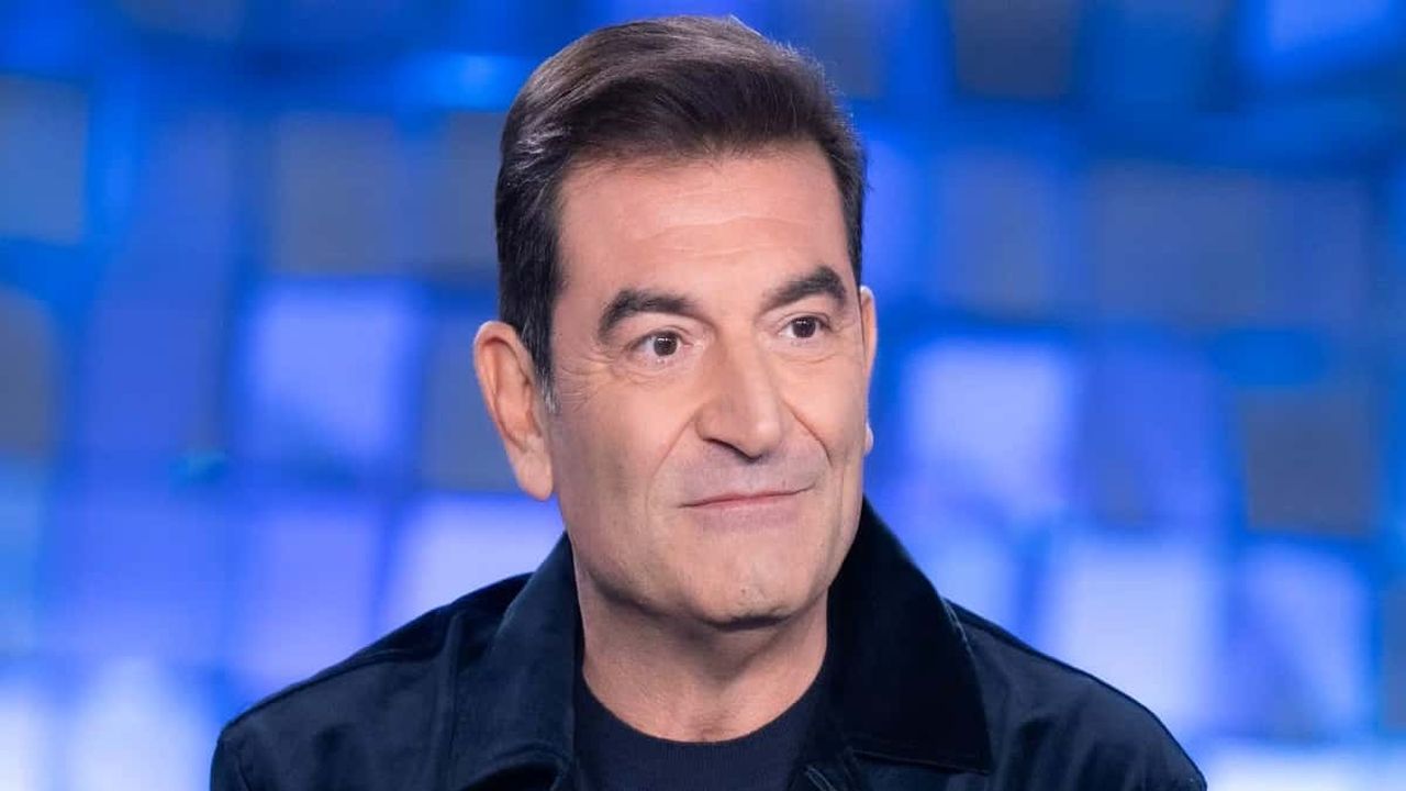 Mediaset cambia le carte in tavola: Max Giusti sostituito. Come cambia il palinsesto