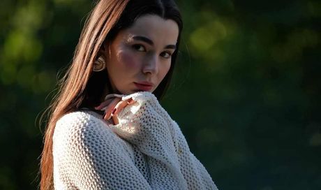 Feyza Sevil Güngör: età, marito e figli, laurea, dove vive, profilo Instagram. Tutto sull’attrice turca di Tradimento