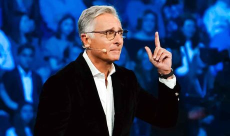 Paolo Bonolis riporta in vita Taratata: “La musica al centro, senza filtri e dal vivo”