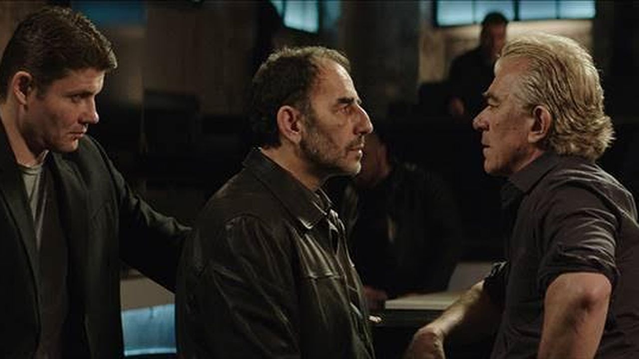 Walk this Way: 5 thriller Men on the Edge in streaming