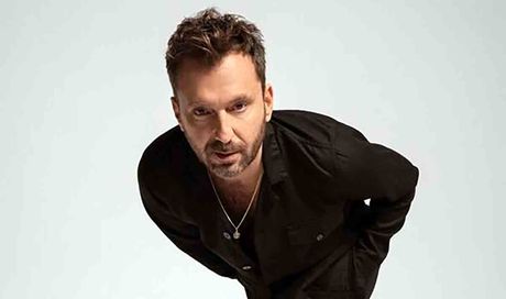 Cesare Cremonini, racconti e confessioni di live: “Il pubblico si meritava un disco speciale”