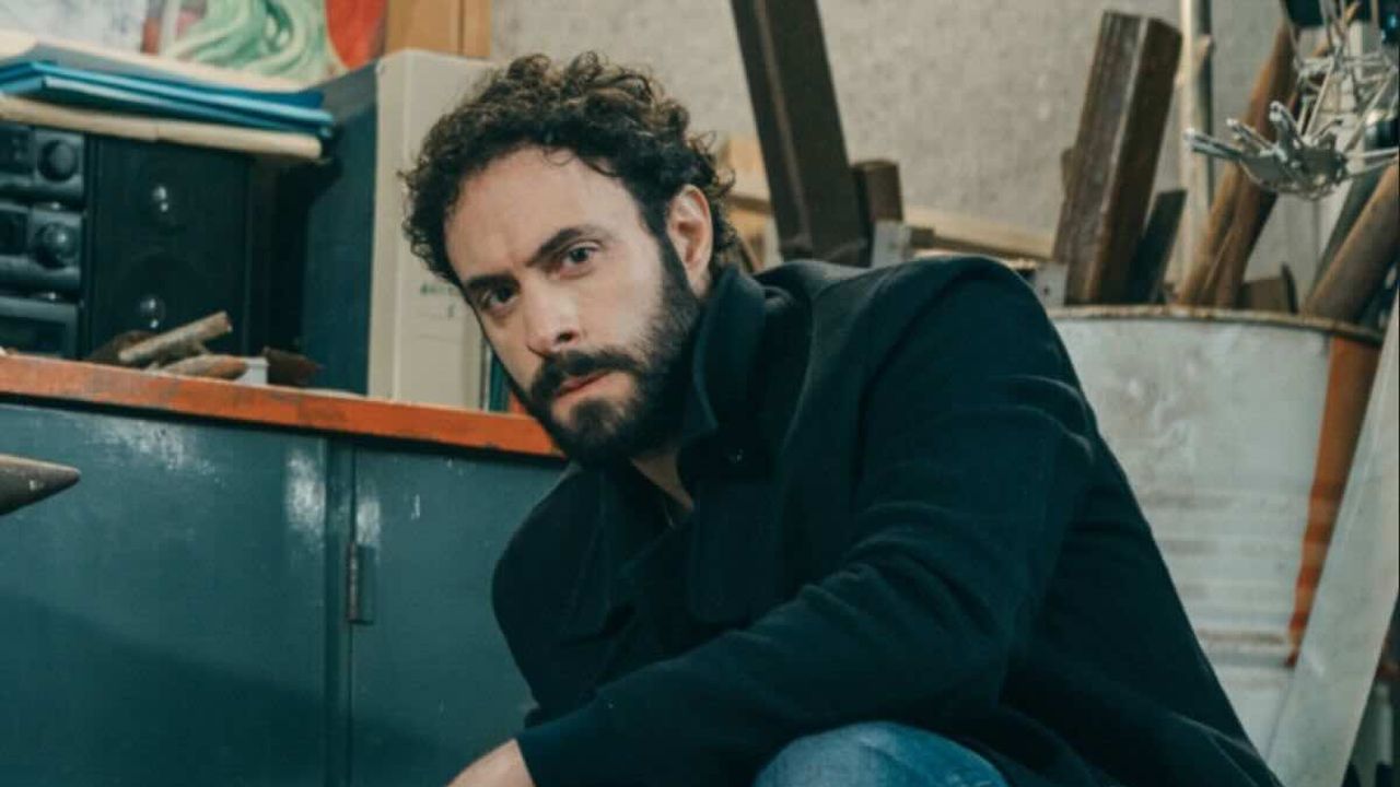 L’altro ispettore, la nuova serie Rai sulla sicurezza sul lavoro. Alessio Vassallo a TvBlog: “È stata dura, un’emorragia che sembra non finire mai”