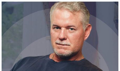 Eric Dane, star di Grey’s Anatomy, racconta la sua lotta contro la SLA: “Il mio desiderio è vedere crescere le mie figlie”