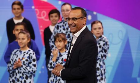 Lo Zecchino d’Oro, al via la 68esima edizione su Rai 1: la scaletta, le canzoni in gara, i giurati. Carlo Conti: “Noi adulti dovremmo sempre sentirci bambini”