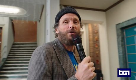 Sanremo 2025: Jovanotti super ospite della prima serata