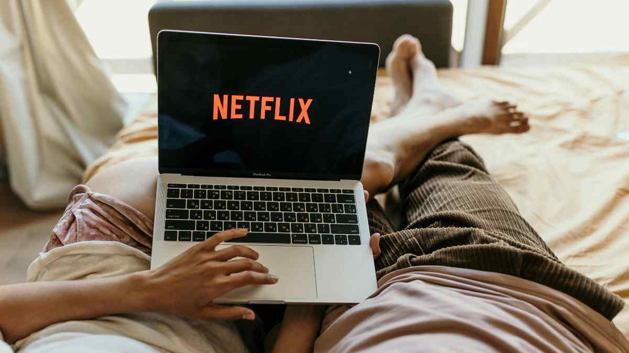 Netflix e il CSC insieme per la riqualificazione del cinema: primo accordo