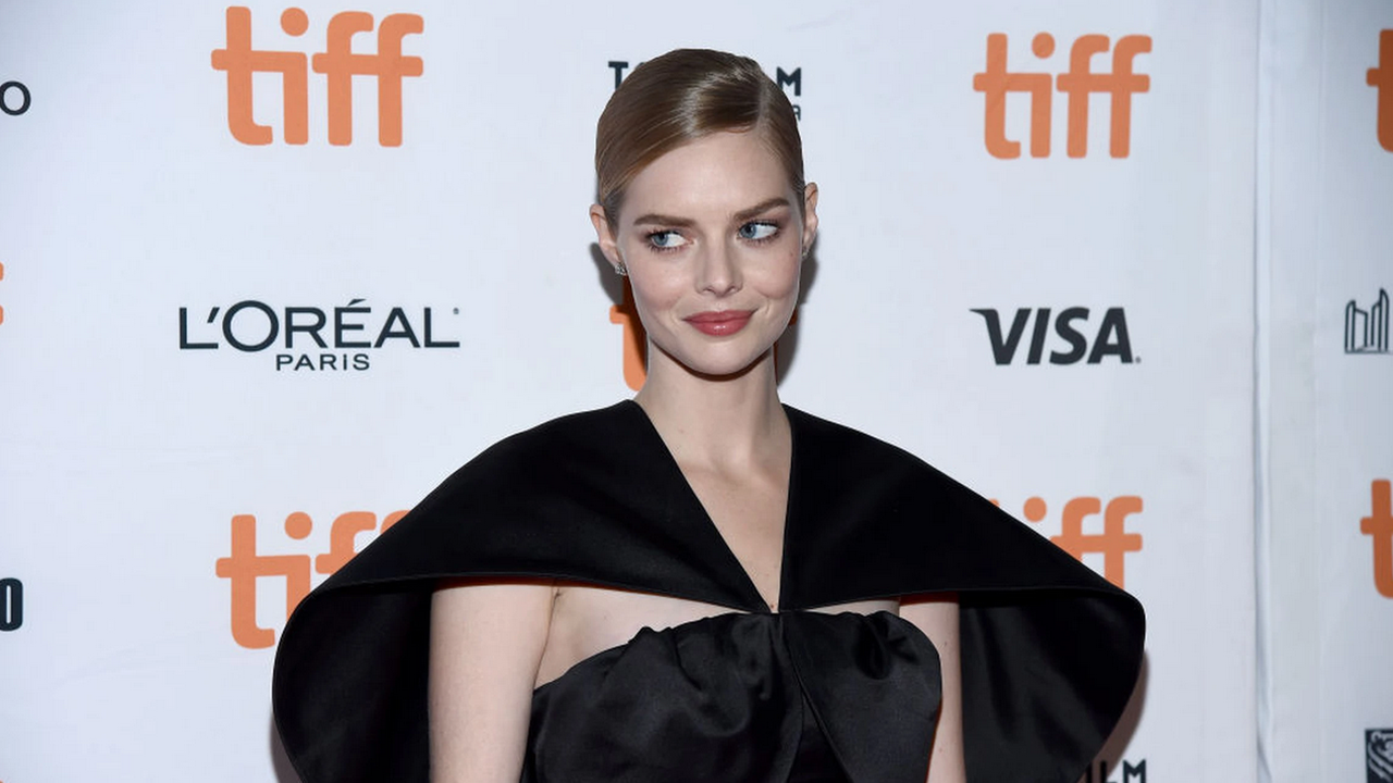 Samara Weaving protagonista del thriller d’azione “Bella” ambientato negli anni ottanta