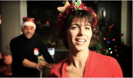 Giorgia, Jingle Bells: il video degli auguri di Natale 2013