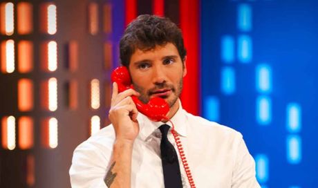 Nuova programmazione Rai, De Martino “sostituito”, torna una fiction amatissima, Infante saluta il pubblico